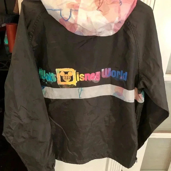 Walt Disney World Water Color Art Castle Jacket UNISEX SZ M PRE-OWNED - Picture 9 of 11
